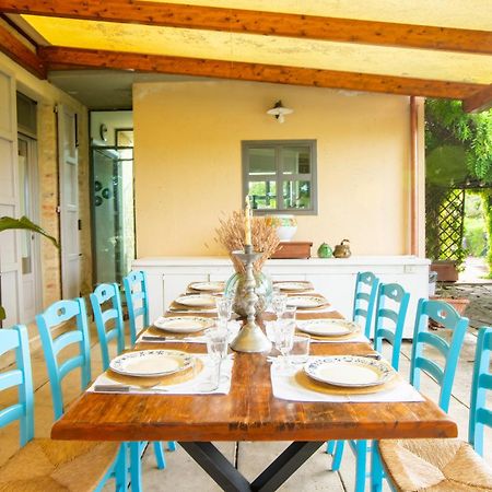 Grande Villa Storica Per Vacanze Con Giardino Privato E Piscina Ostra エクステリア 写真