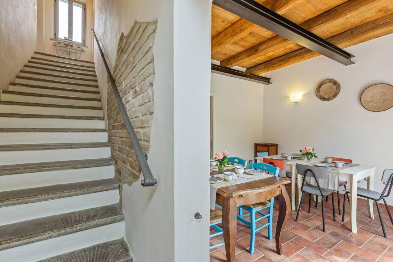 Grande Villa Storica Per Vacanze Con Giardino Privato E Piscina Ostra エクステリア 写真