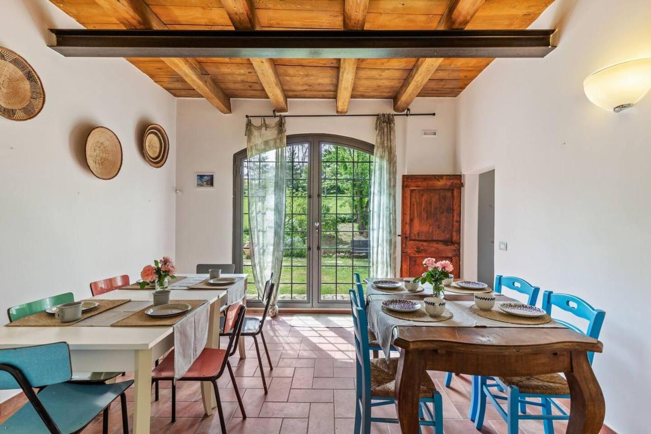 Grande Villa Storica Per Vacanze Con Giardino Privato E Piscina Ostra エクステリア 写真