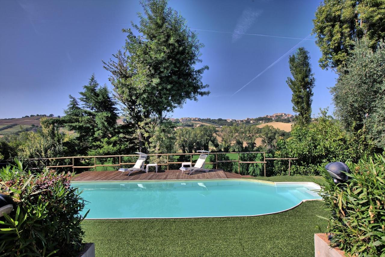 Grande Villa Storica Per Vacanze Con Giardino Privato E Piscina Ostra エクステリア 写真