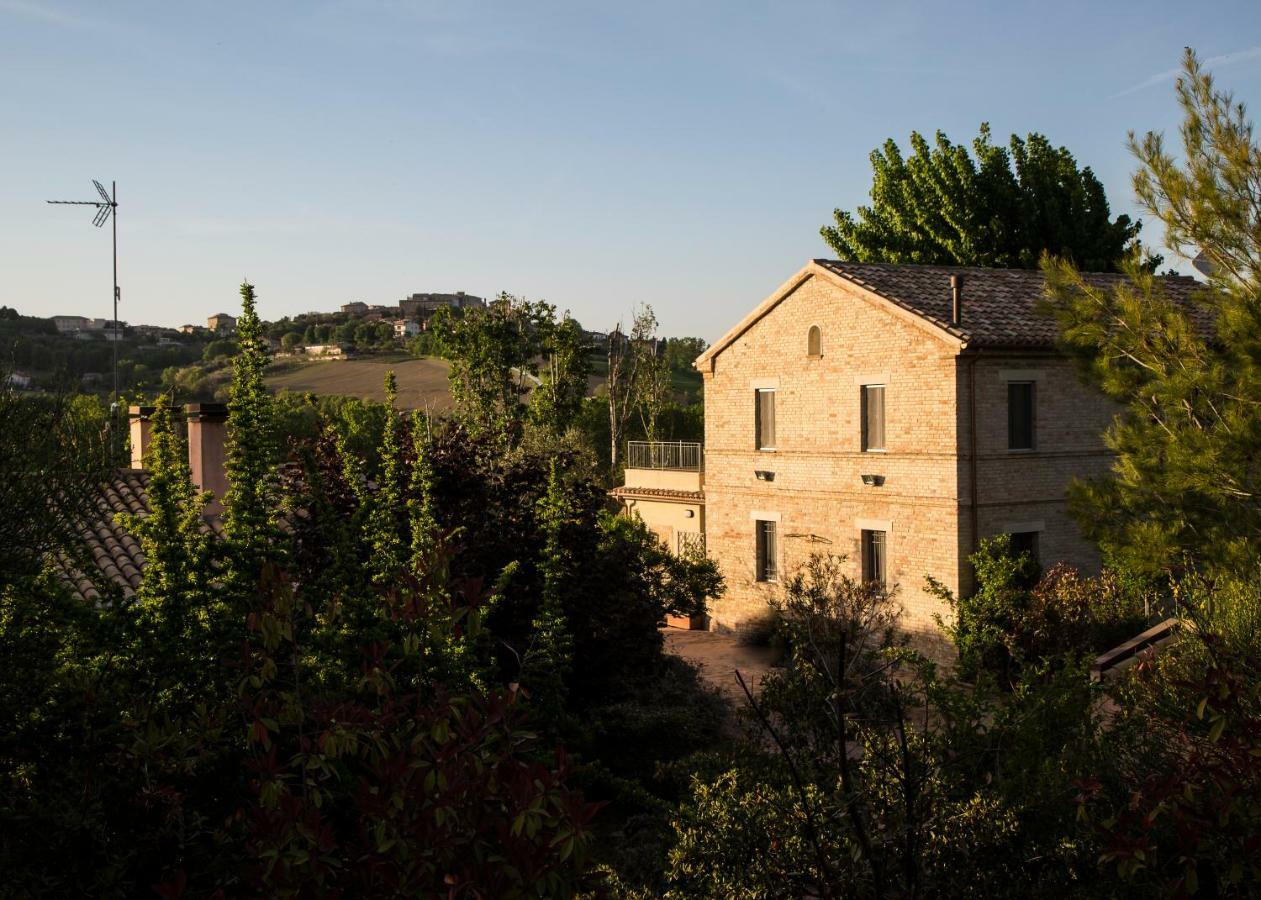Grande Villa Storica Per Vacanze Con Giardino Privato E Piscina Ostra エクステリア 写真
