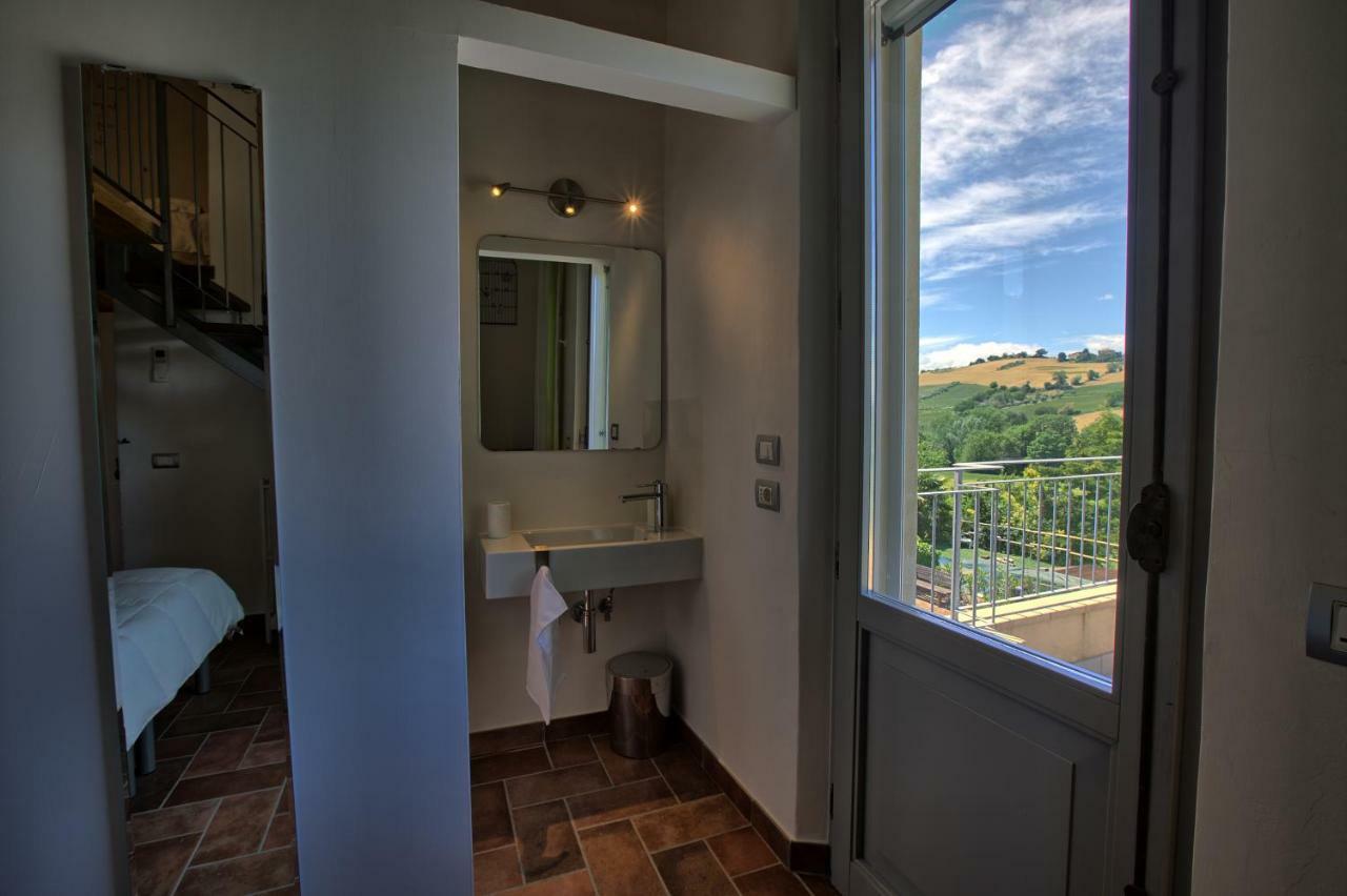 Grande Villa Storica Per Vacanze Con Giardino Privato E Piscina Ostra エクステリア 写真