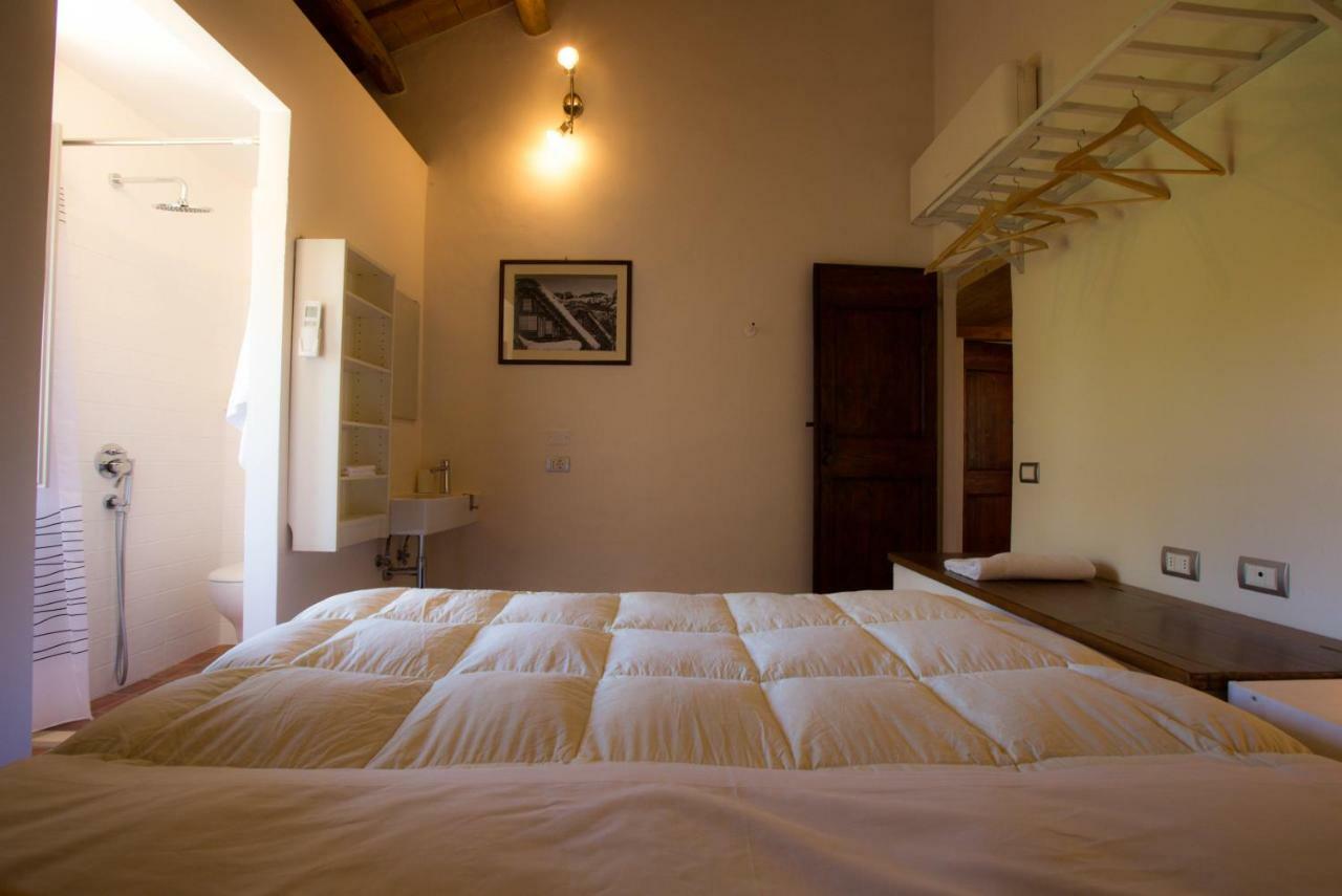 Grande Villa Storica Per Vacanze Con Giardino Privato E Piscina Ostra エクステリア 写真