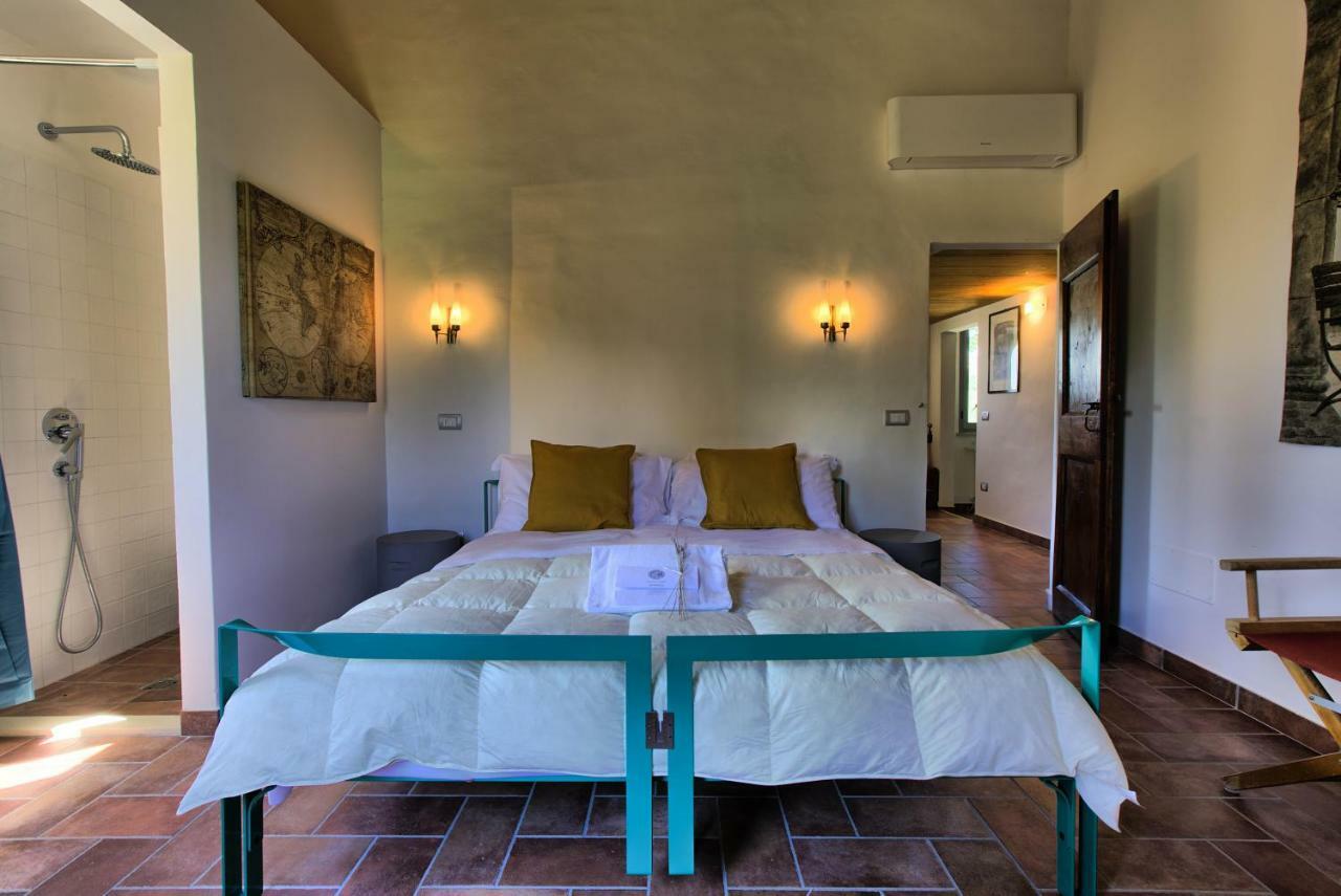 Grande Villa Storica Per Vacanze Con Giardino Privato E Piscina Ostra エクステリア 写真