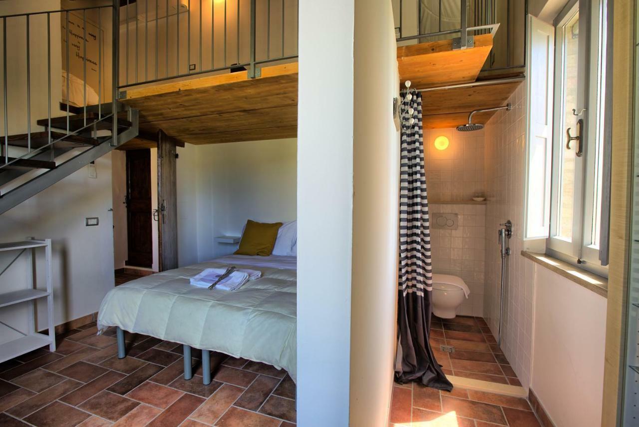 Grande Villa Storica Per Vacanze Con Giardino Privato E Piscina Ostra エクステリア 写真